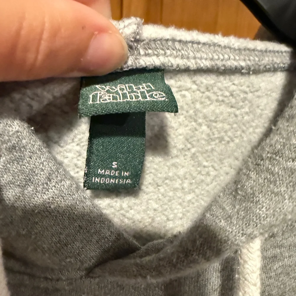 wild fable Gray Cropped Hoodie Sweatshirt - Picture 2 of 4